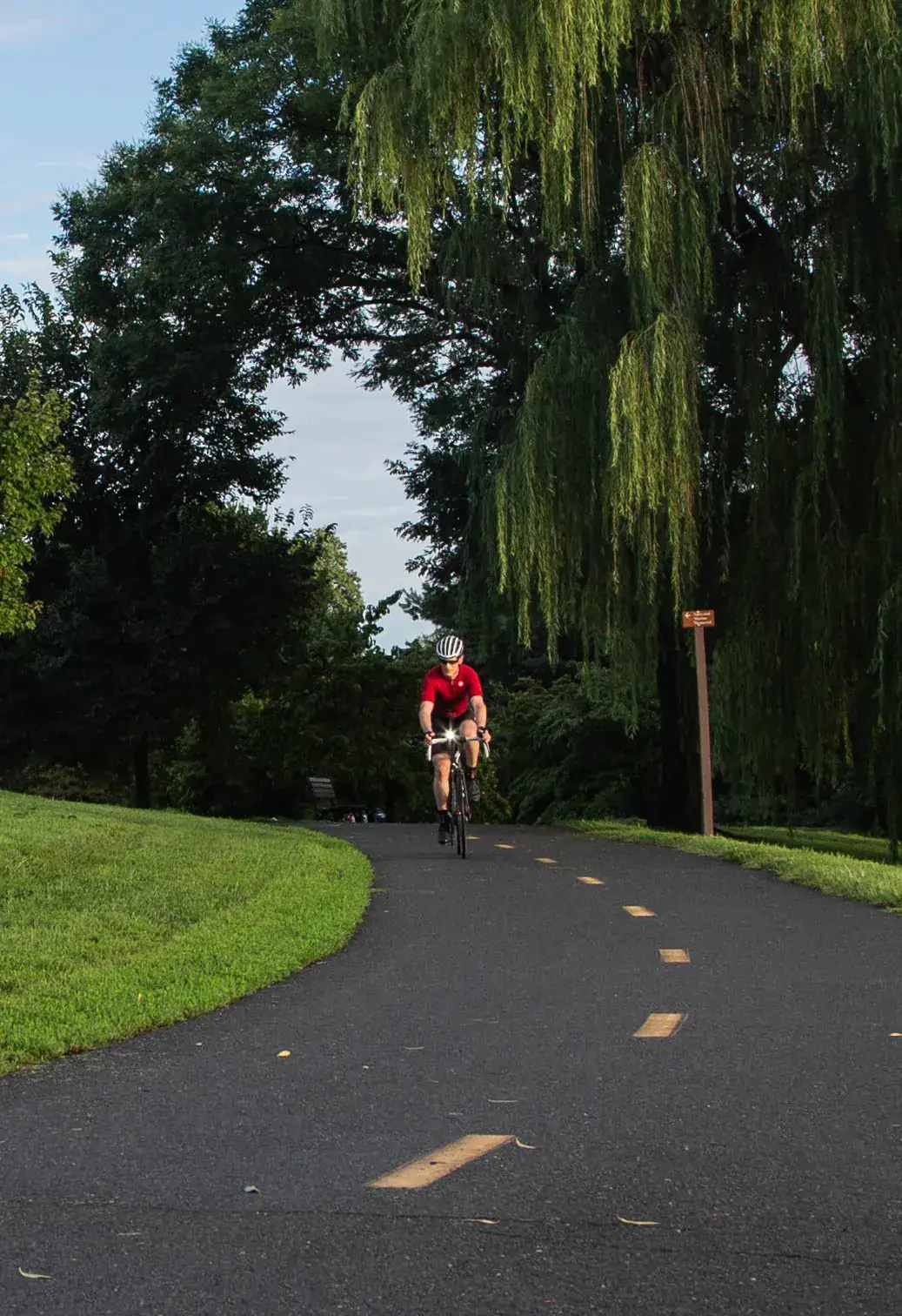 The Mount Vernon Trail along the Potomac