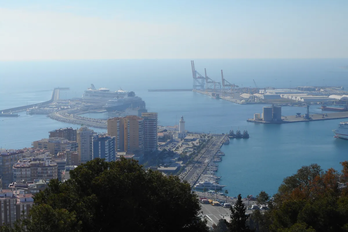 The view from Gibralfaro castle over the port of Málaga and the bay