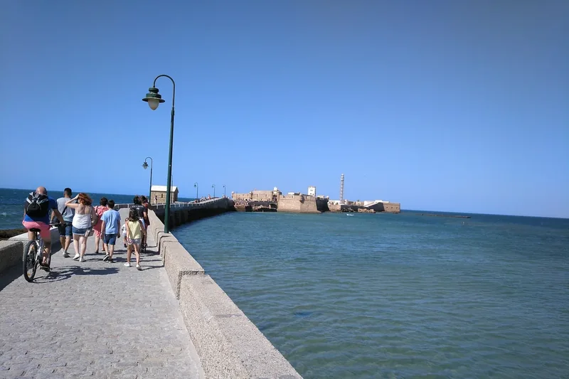 The causeway leading to the Castillo de San Sebastián in Cádiz