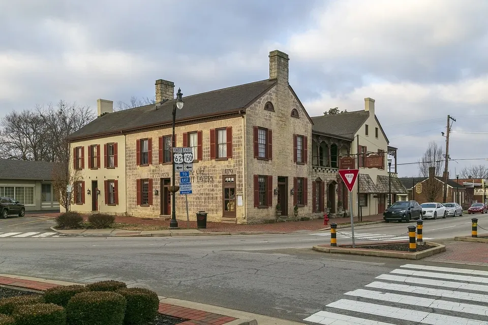 Old Talbott Tavern in Bardstown, Kentucky