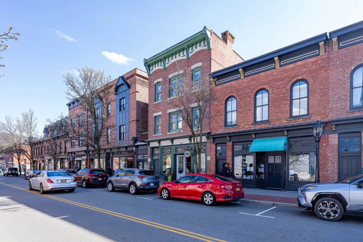 Brick buildings and shopfronts along Main Street in Beacon, New York