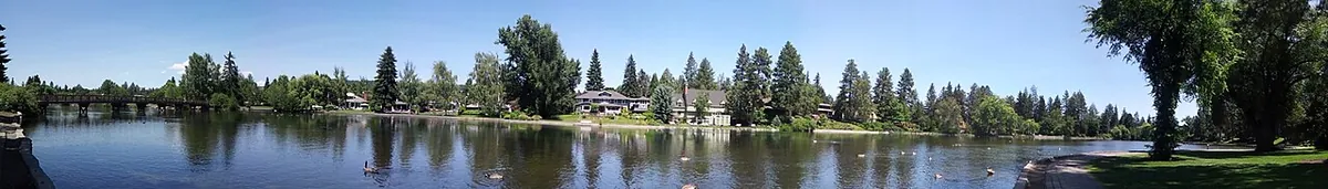 The Deschutes River flowing through Bend