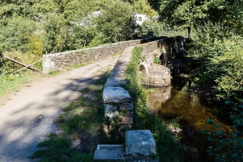 The medieval bridge over the river Celeiro in Sarria