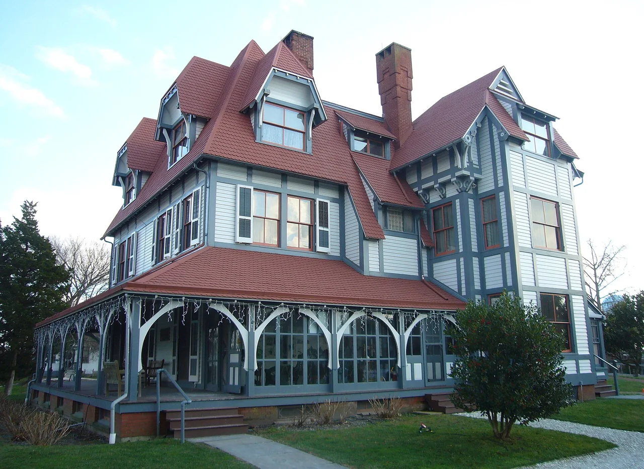 The Emlen Physick Estate and a Slow Goodbye