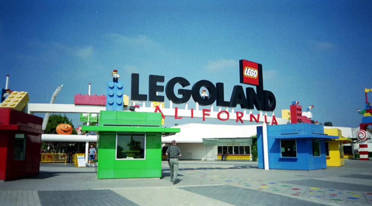 LEGOLAND California entrance on a sunny day