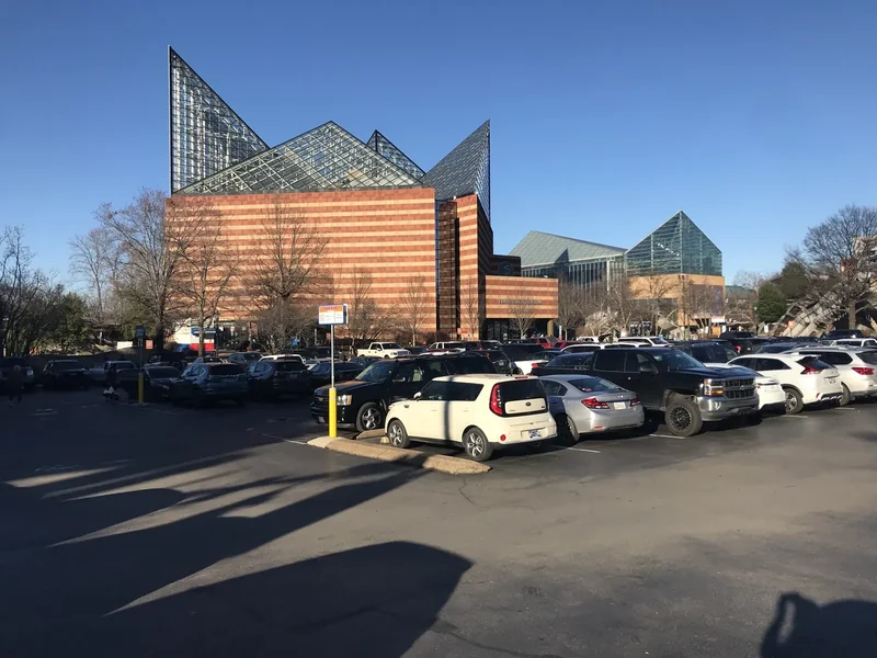 The glass peaks of the Tennessee Aquarium on the Chattanooga riverfront