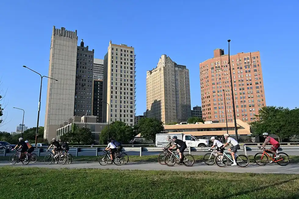Cyclists on the Chicago Lakefront Trail