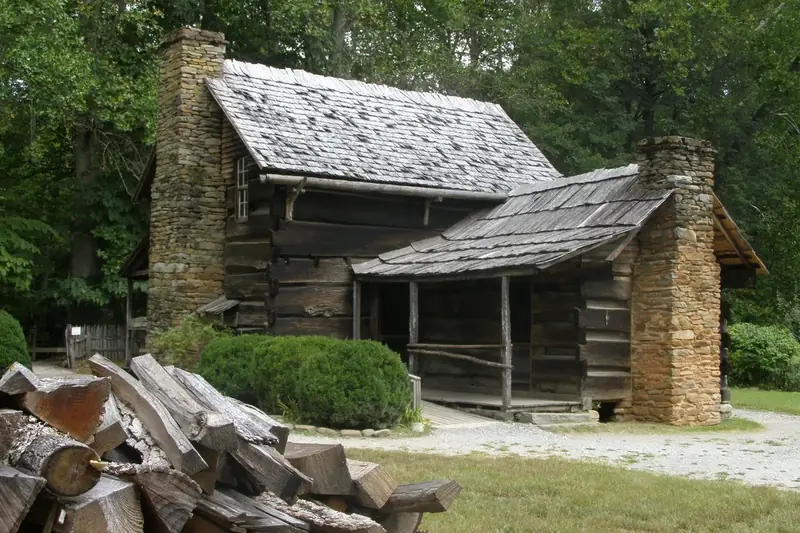 A log cabin at the Mountain Farm Museum near Oconaluftee