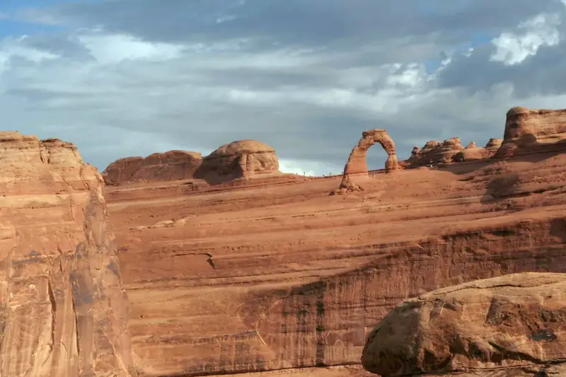 Delicate Arch from the viewpoint