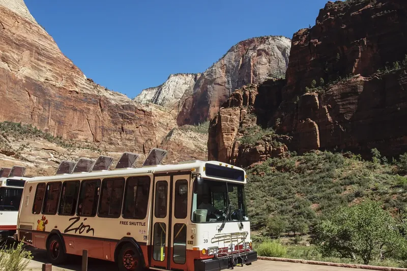 Zion free shuttle bus