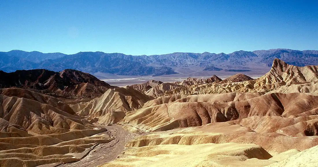 Badlands ridges at Zabriskie Point