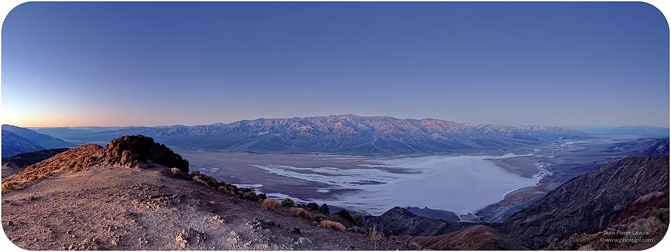 Dante's View panorama over Death Valley, 5,475 feet above the valley floor