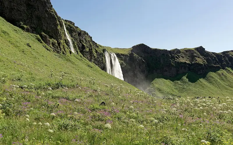 Seljalandsfoss waterfall