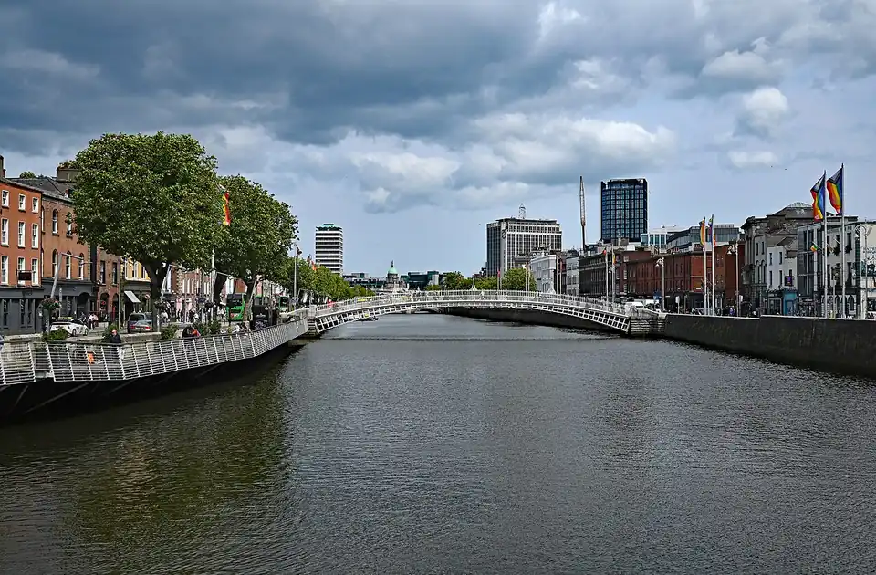 The Ha'penny Bridge over the River Liffey, Dublin