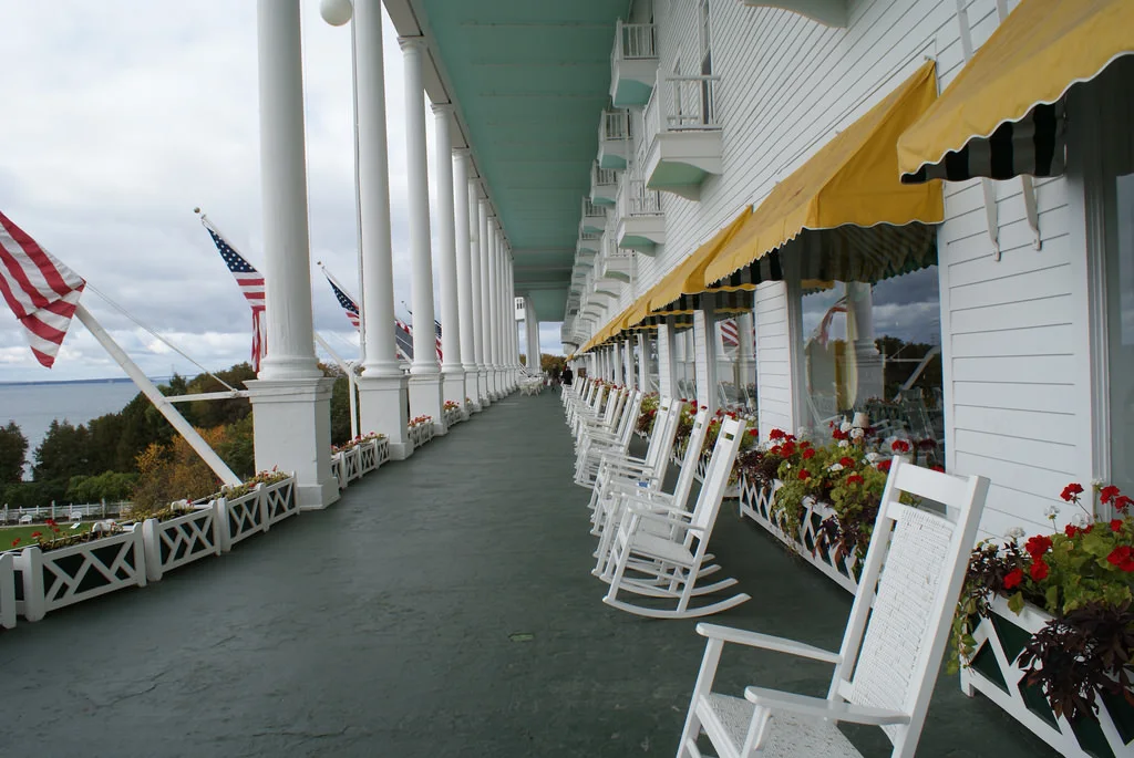 The Grand Hotel porch and a last stroll