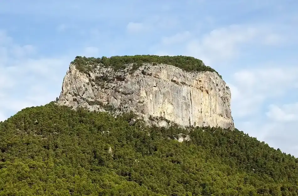 The Puig d'Alaró ridge in the Serra de Tramuntana
