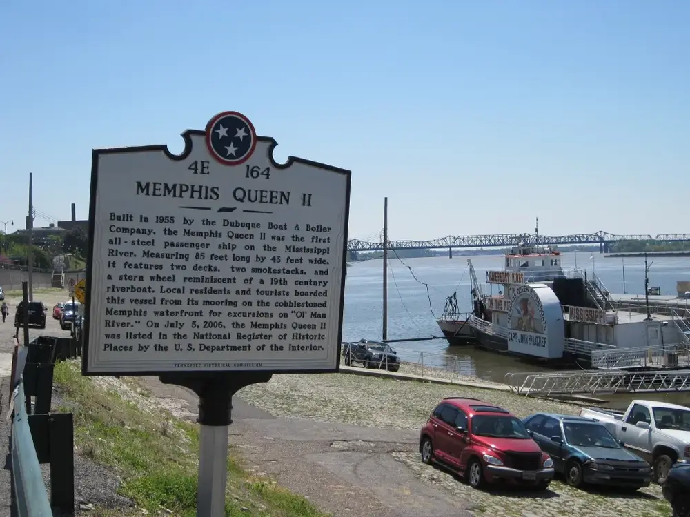 Mississippi riverboat landing, Memphis