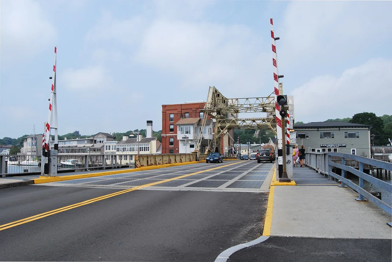 The Mystic River Bascule Bridge over the river in downtown Mystic