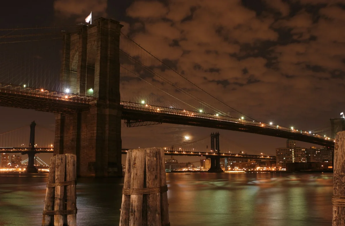 Brooklyn Bridge with Manhattan skyline