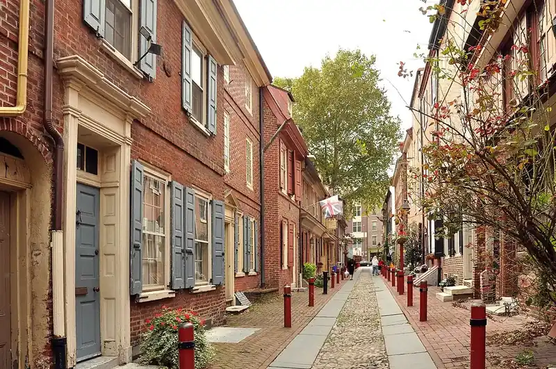 Elfreth's Alley, a cobblestone lane of colonial rowhouses