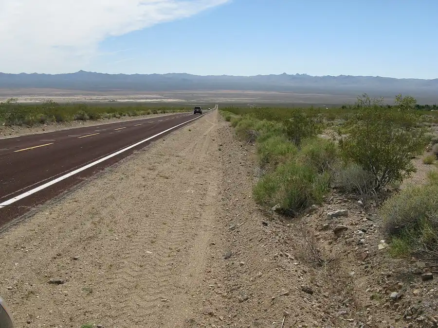 Desert highway in the Mojave on the Route 66 corridor