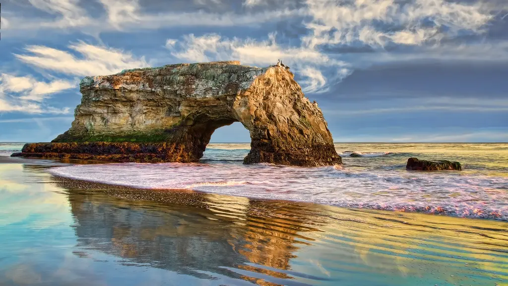 Tide pools and rock shelves at Natural Bridges State Beach