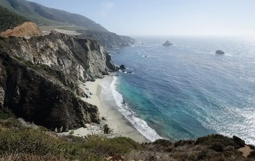 Windy Big Sur cliffside pullout above the Pacific