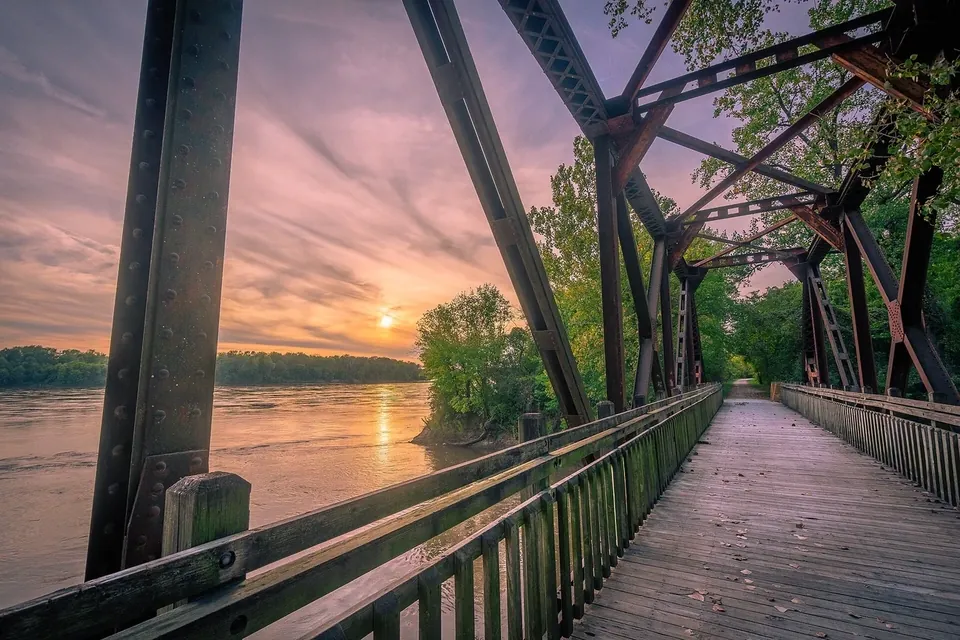 The Katy Trail and the river
