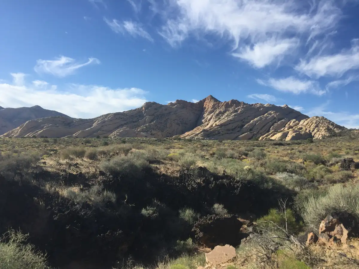 Red and white sandstone cliffs of Snow Canyon