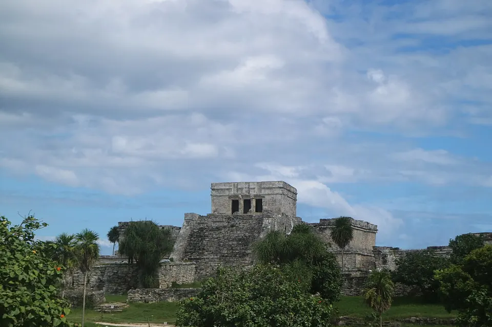 El Castillo, the clifftop temple at Tulum