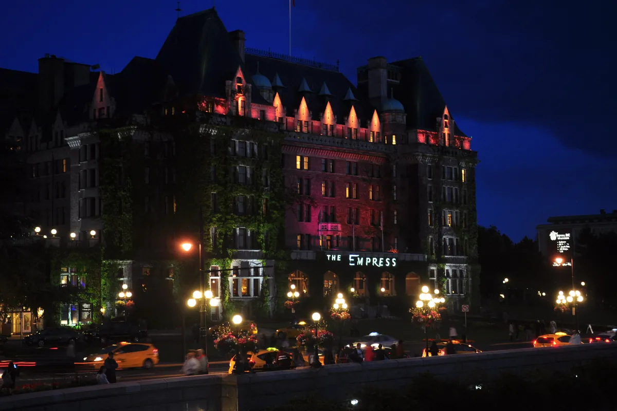The Empress Hotel in Victoria lit at night