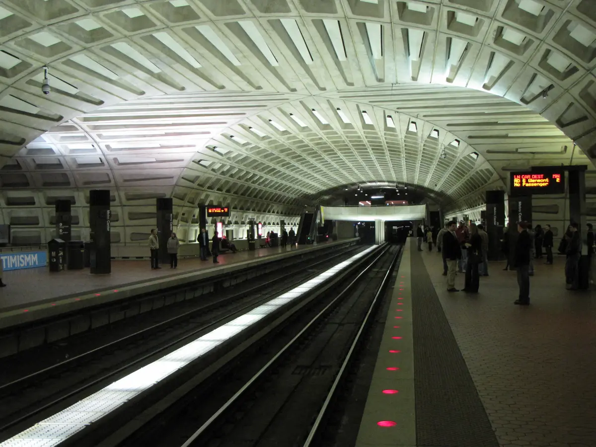 DC Metro station platform