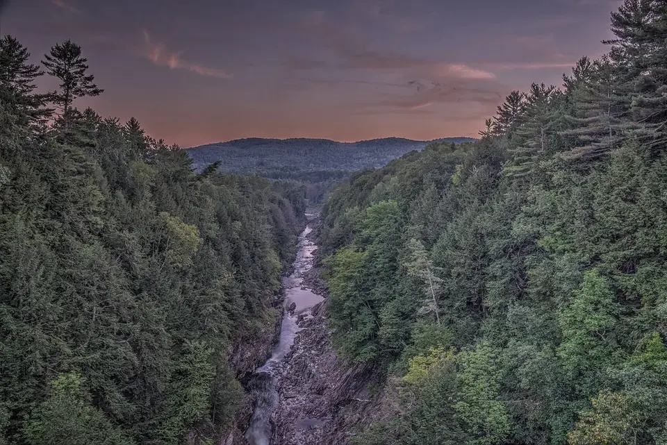 Quechee Gorge and glassblowing
